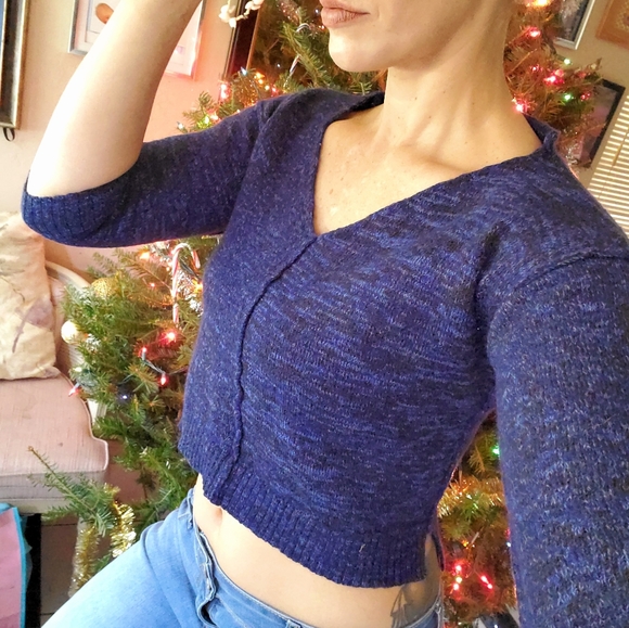 ☕GUC, I Love H81 crop side slit quarter sleeve - Picture 6 of 8